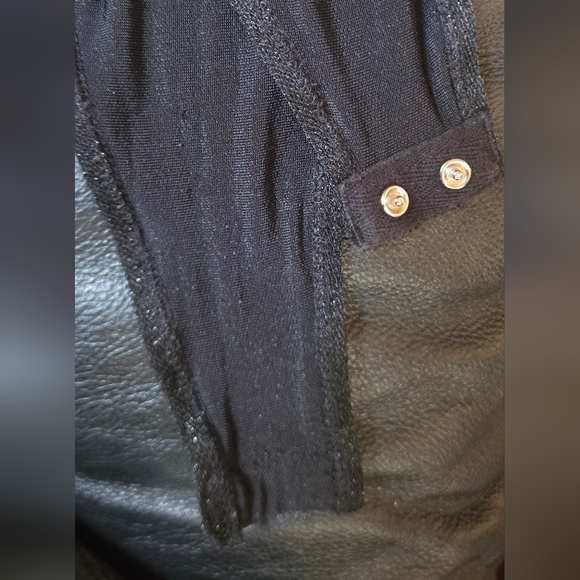 Astr Black Sparkle Long Sleeve V-Neck Bodysuit SzM - Picture 5 of 6